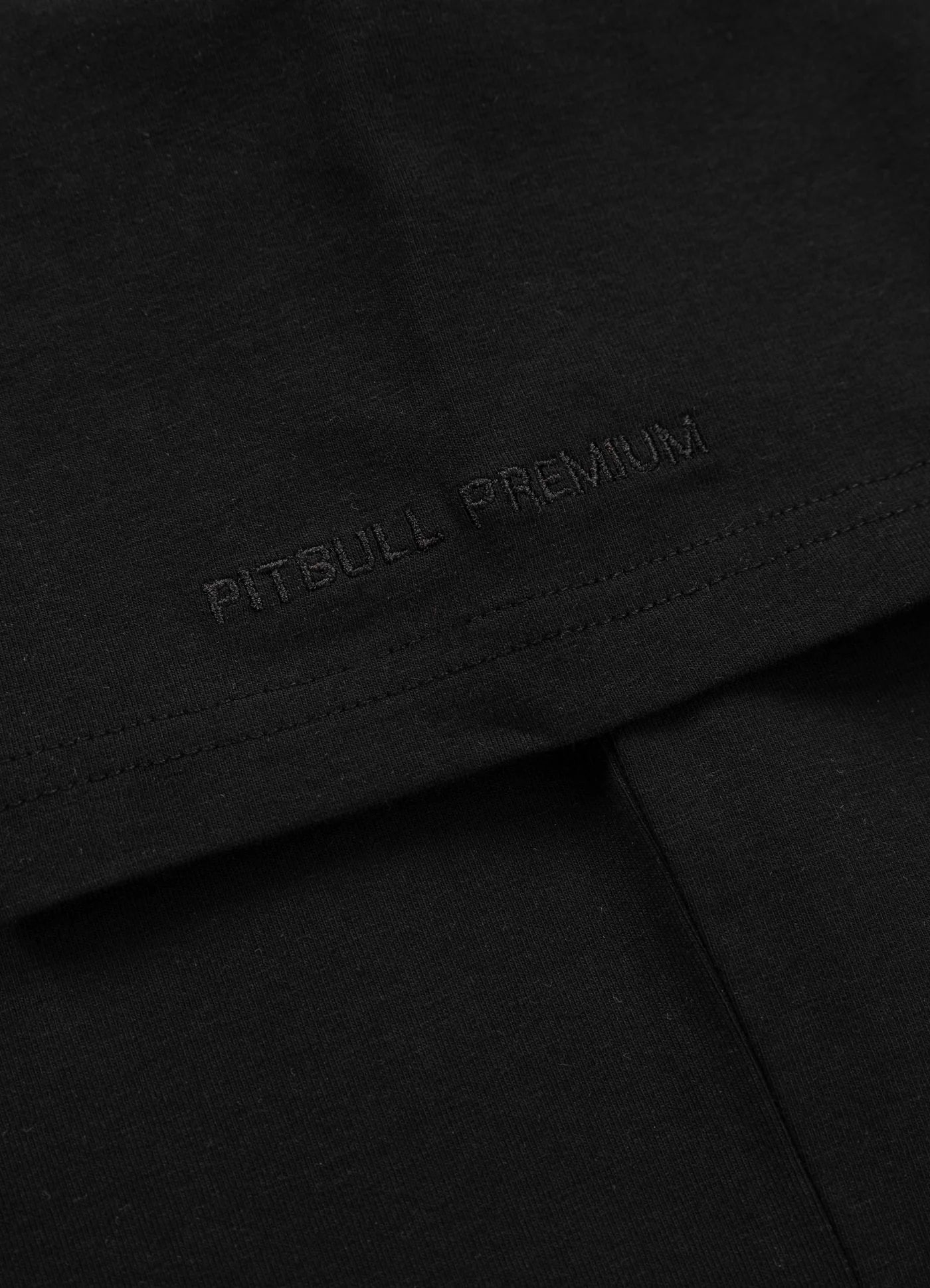 T-Shirt Slim Fit USA CAL - All Black
